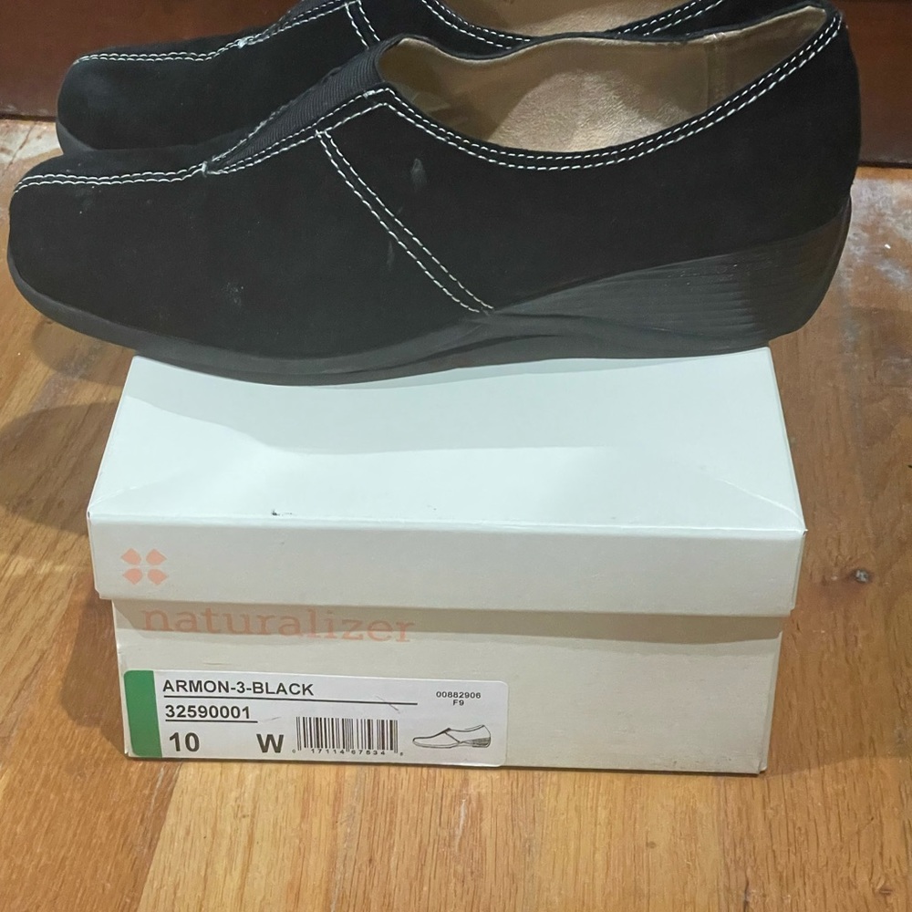 Black size 9 Naturalizer
